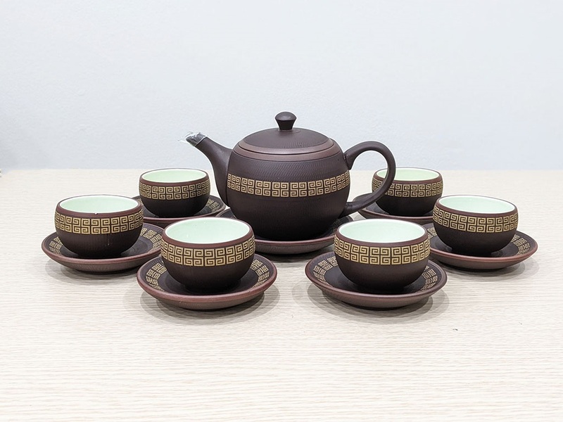 Bộ ấm chén tử sa Bát Tràng chóp nâu kẻ chỉ: