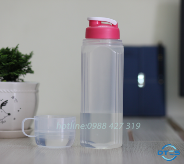 Phân loại bình nước bằng nhựa in logo quảng cáo
