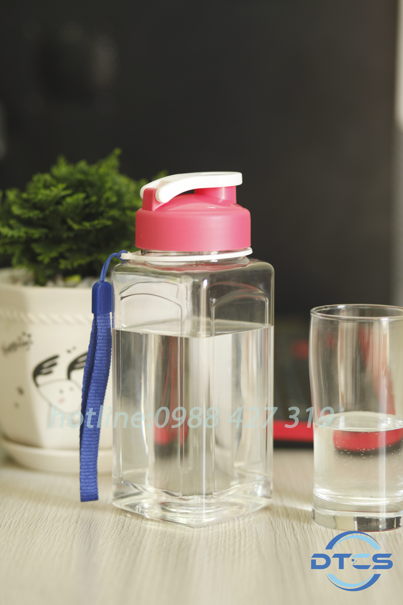 Bình Đựng Nước 1.5 Lít 9 Bình nước nhựa