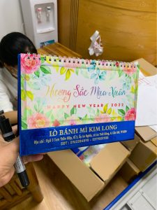 Mẫu in lịch để bàn theo yêu cầu cho lò bánh mì Kim Long