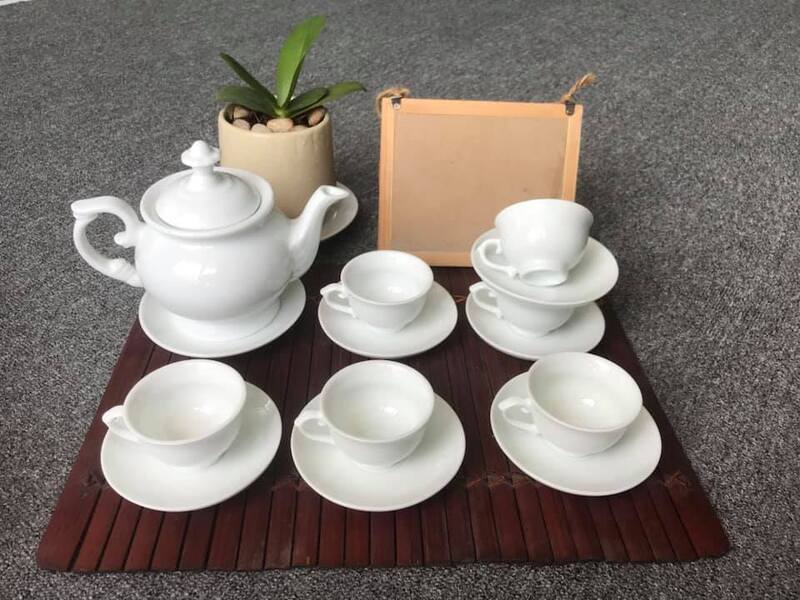 Ấm Sứ Trắng 10 Bộ ấm trà sứ trắng dáng thần đèn